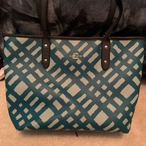 Slightly used Large Blue/SILVER TOTE